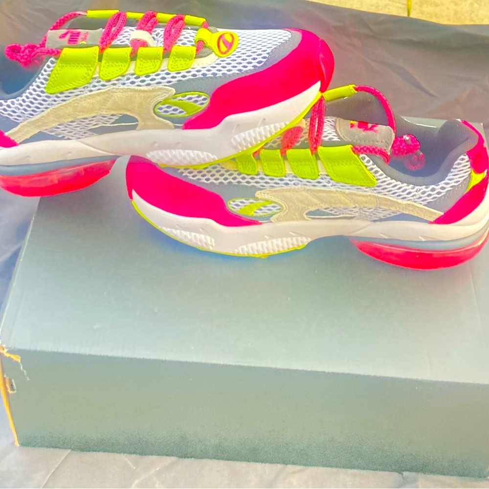 Puma Cell Venom "Fresh Women's Shoe